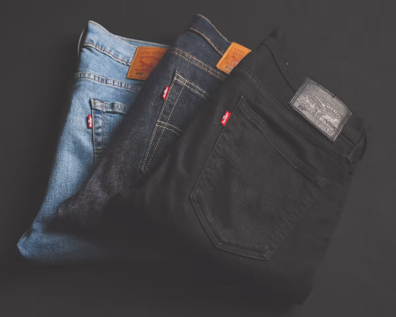 Destaques em Calças e Shorts